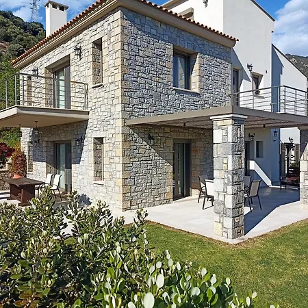 Seaside Retreat House * Paralia Sergoulas